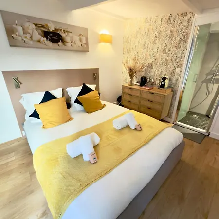 דירה Lovely With Private Terrace In Prime Area פריז