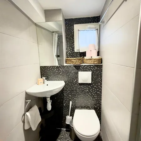 Lejlighed Lovely With Private Terrace In Prime Area Paris